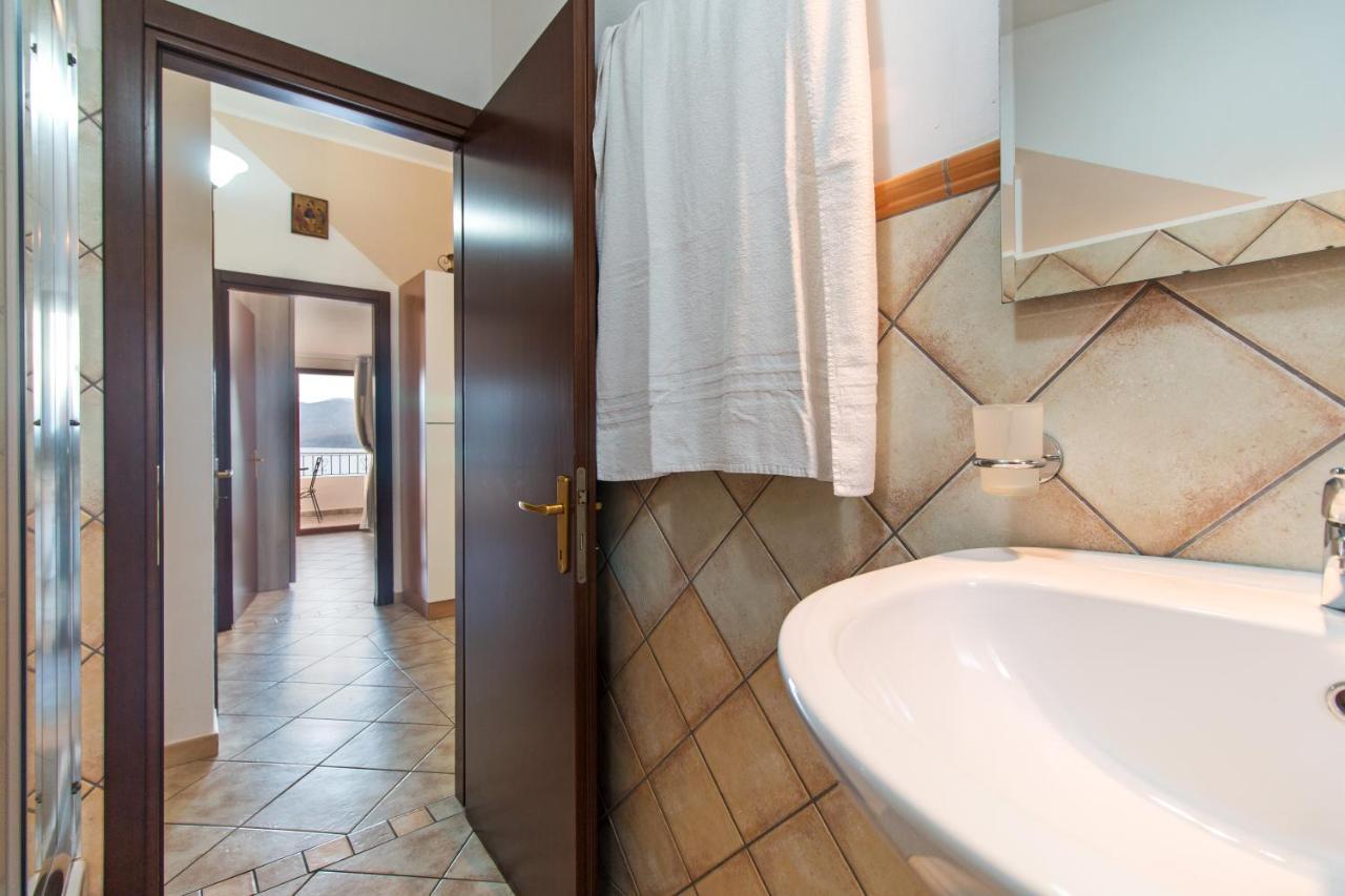 Sebastian House Apartment Кала Гононе Екстериор снимка