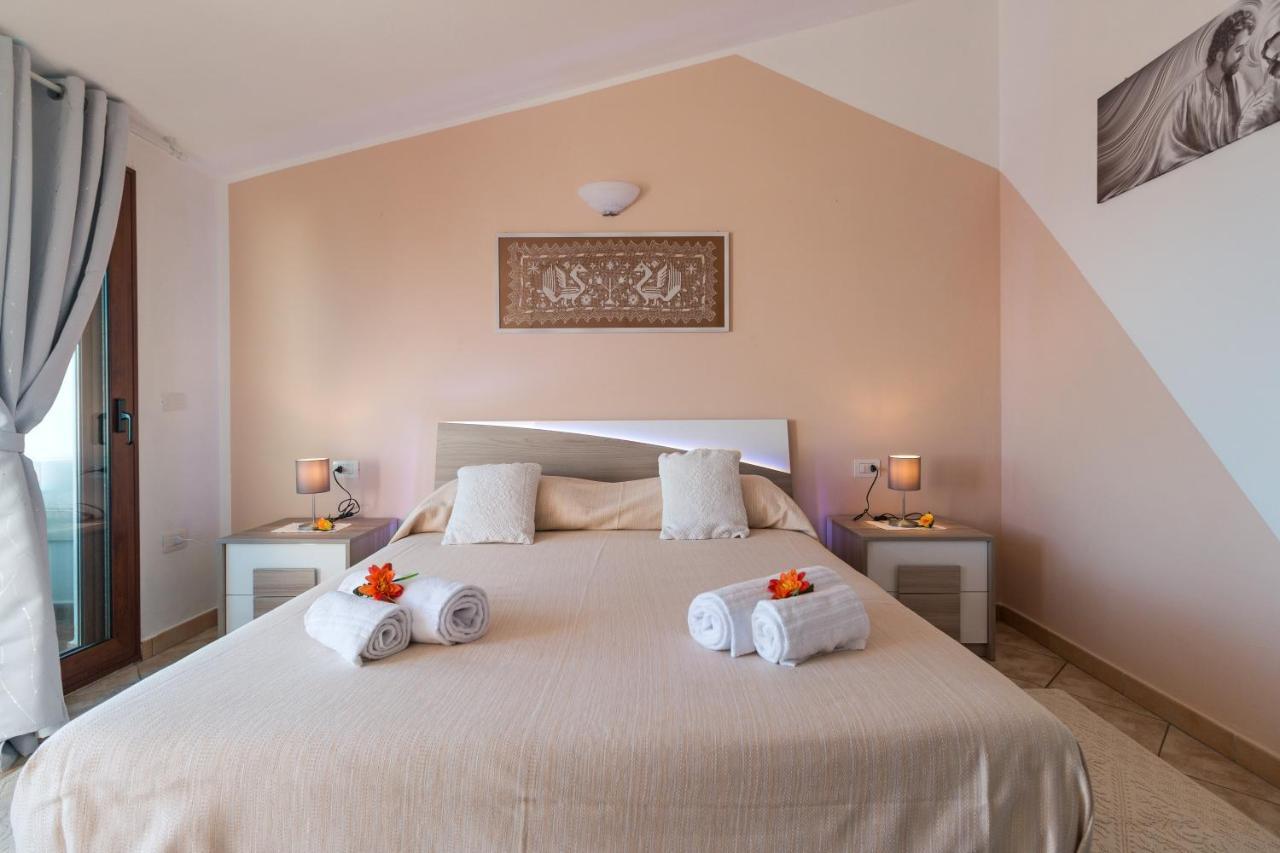 Sebastian House Apartment Кала Гононе Екстериор снимка