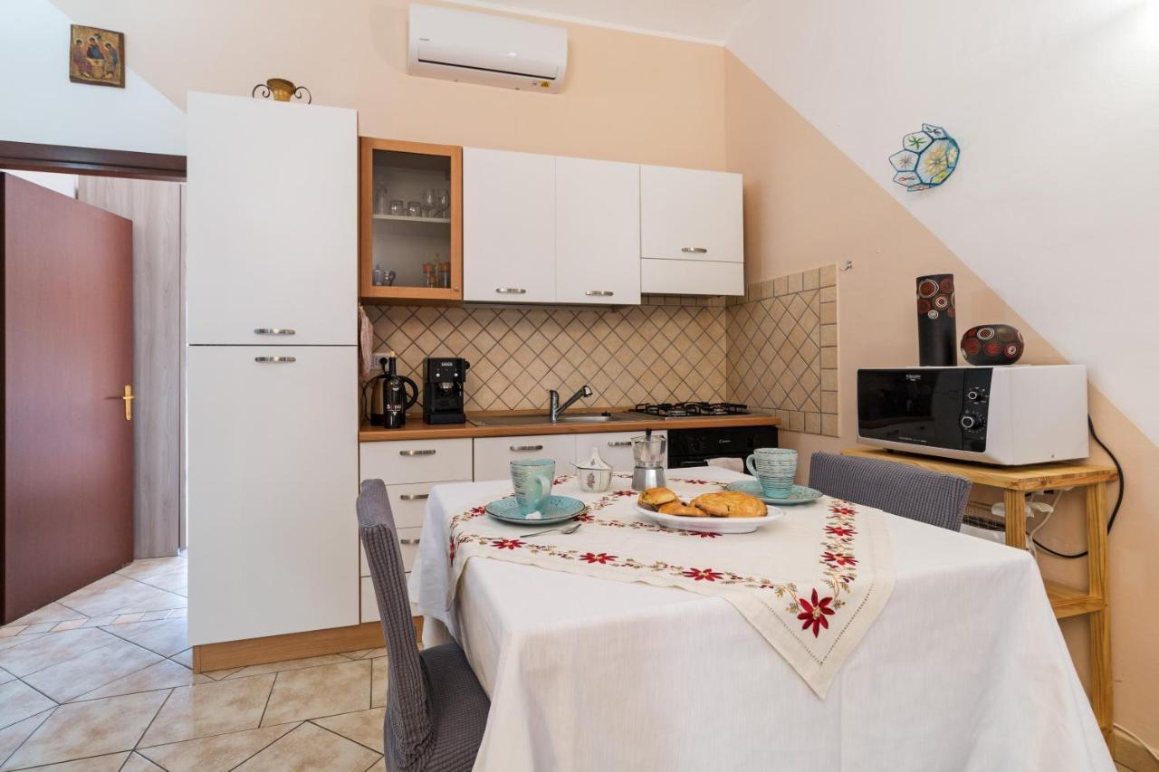 Sebastian House Apartment Кала Гононе Екстериор снимка
