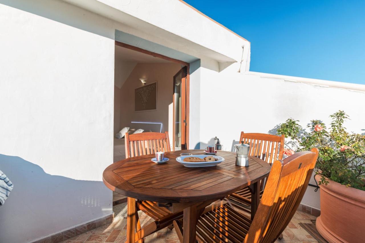 Sebastian House Apartment Кала Гононе Екстериор снимка